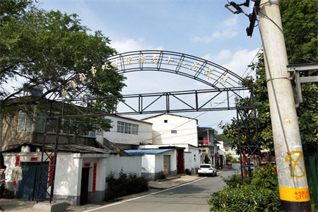 自流井区绿盛小区3室2厅2卫56万133m2简单装修出售